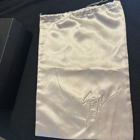 Giuseppe Patent Leather peep toe side- zip boots. - Picture 5 of 8